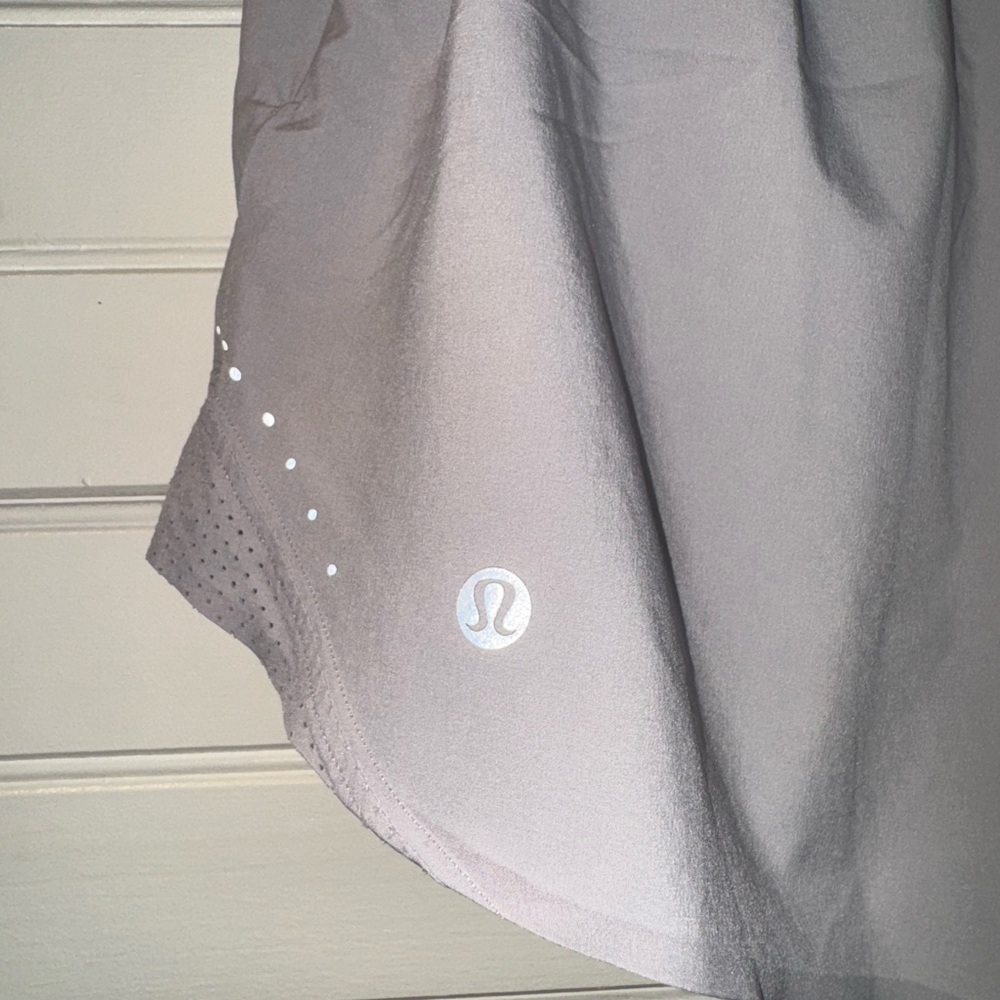 lululemon athletica Women's Light Tan Athletic Shorts - Picture 3 of 4
